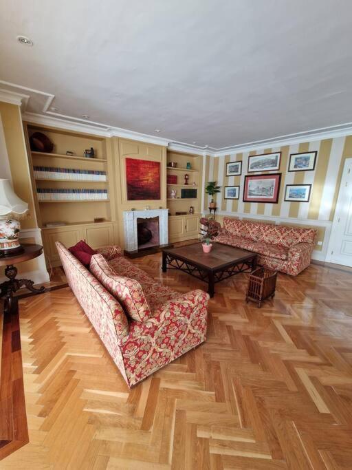 La Casona Imperial Villa Alpedrete Eksteriør bilde